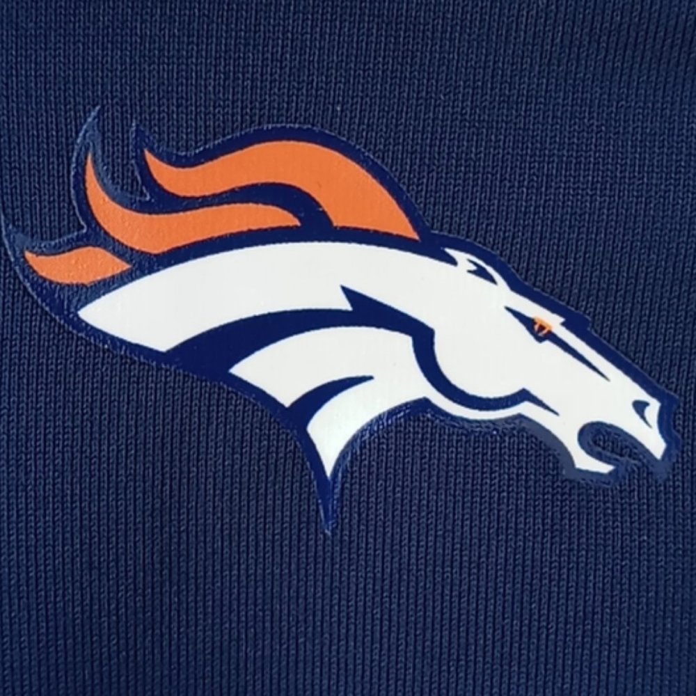 Proline Fanatics Official NFL Ladies Half Zip Top